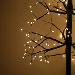 Frei gestaltbarer Solar Weihnachtsbaum mit 200 warmweißen LEDs