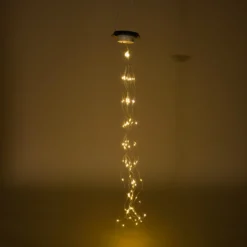 Hängendes Solar Lichterbündel Tamara mit 100 LEDs