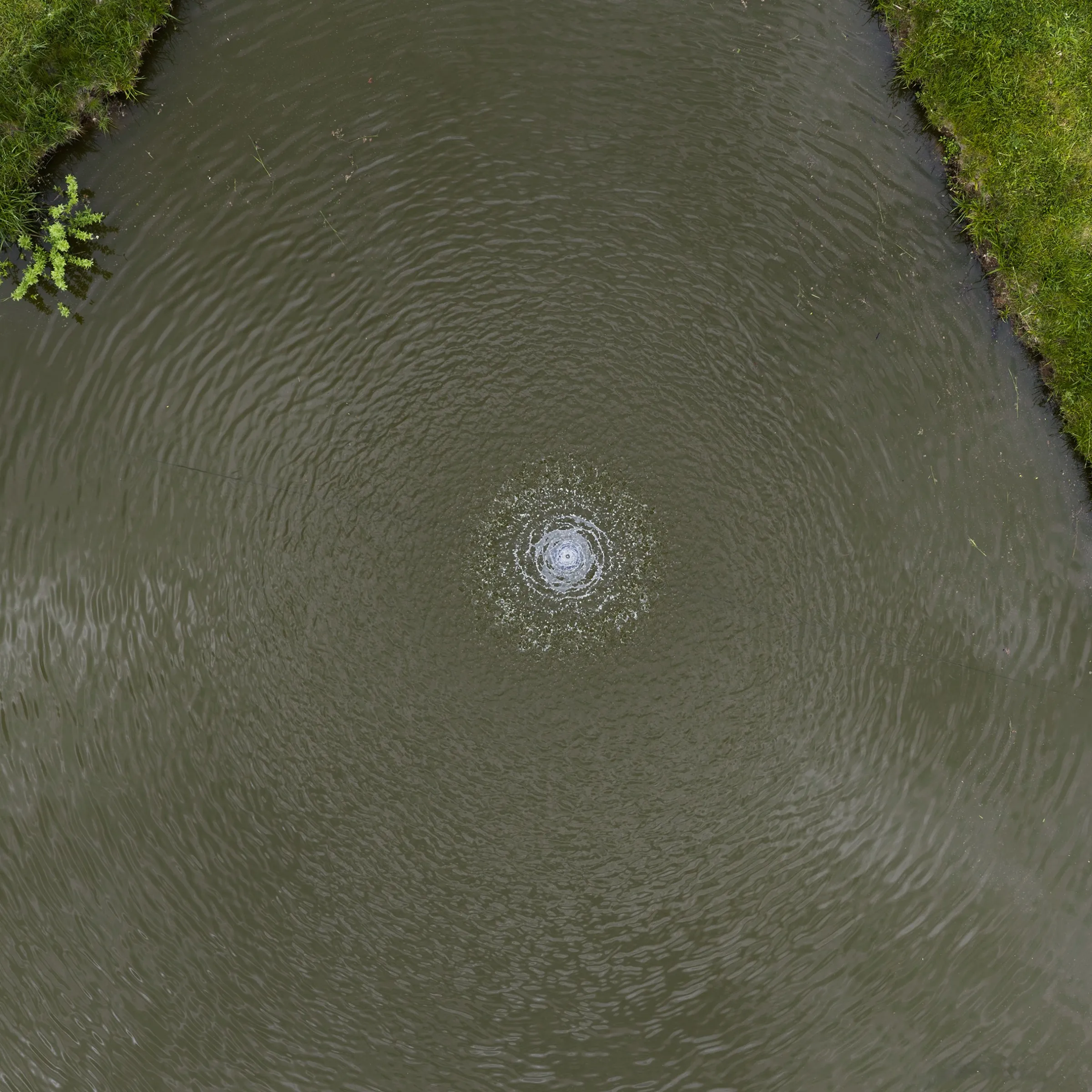 Schwimmender Solar Fischteichbelüfter „Jet Flow 100/ 10.000“