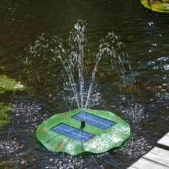 Schwimmendes Solar-Wasserspiel Seerose