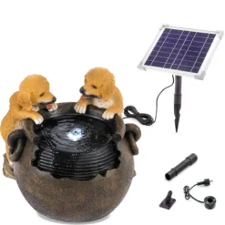 Solarbrunnen Hundewelpen Milo und Buddy am Brunnen mit LED Licht