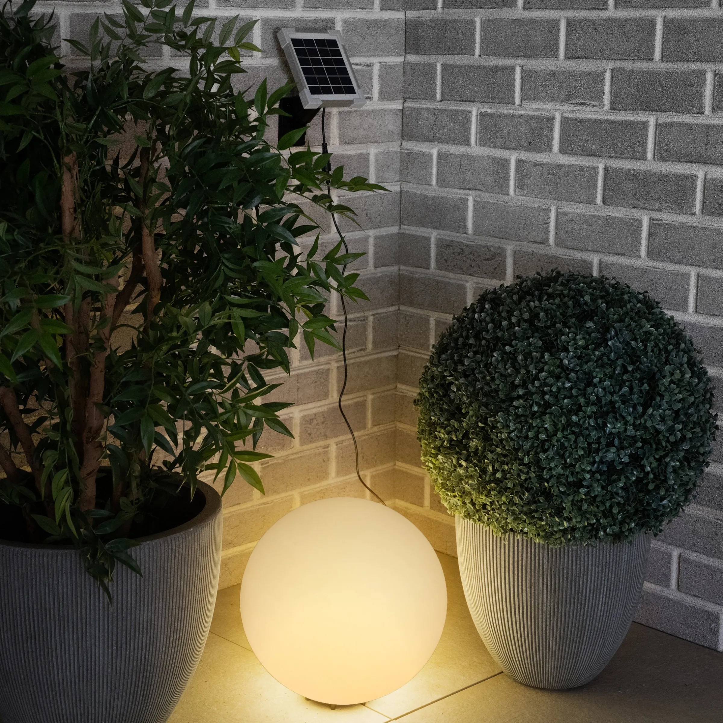 Solar Deko-Leuchtkugel 40 cm mit externem 2 W Solarmodul