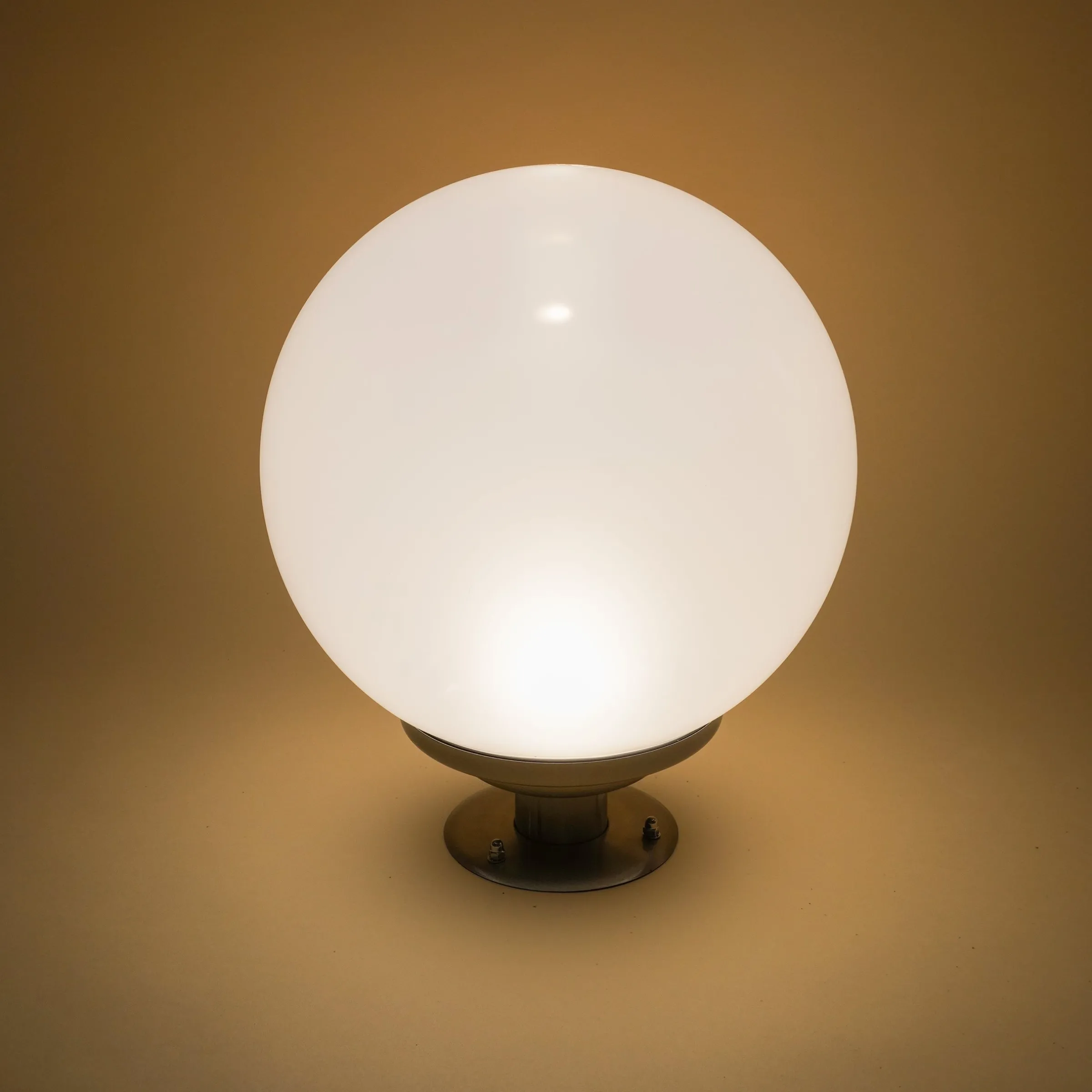 Solarkugel ⌀ 30 cm mit Edelstahl-Standfuß und Fernbedienung