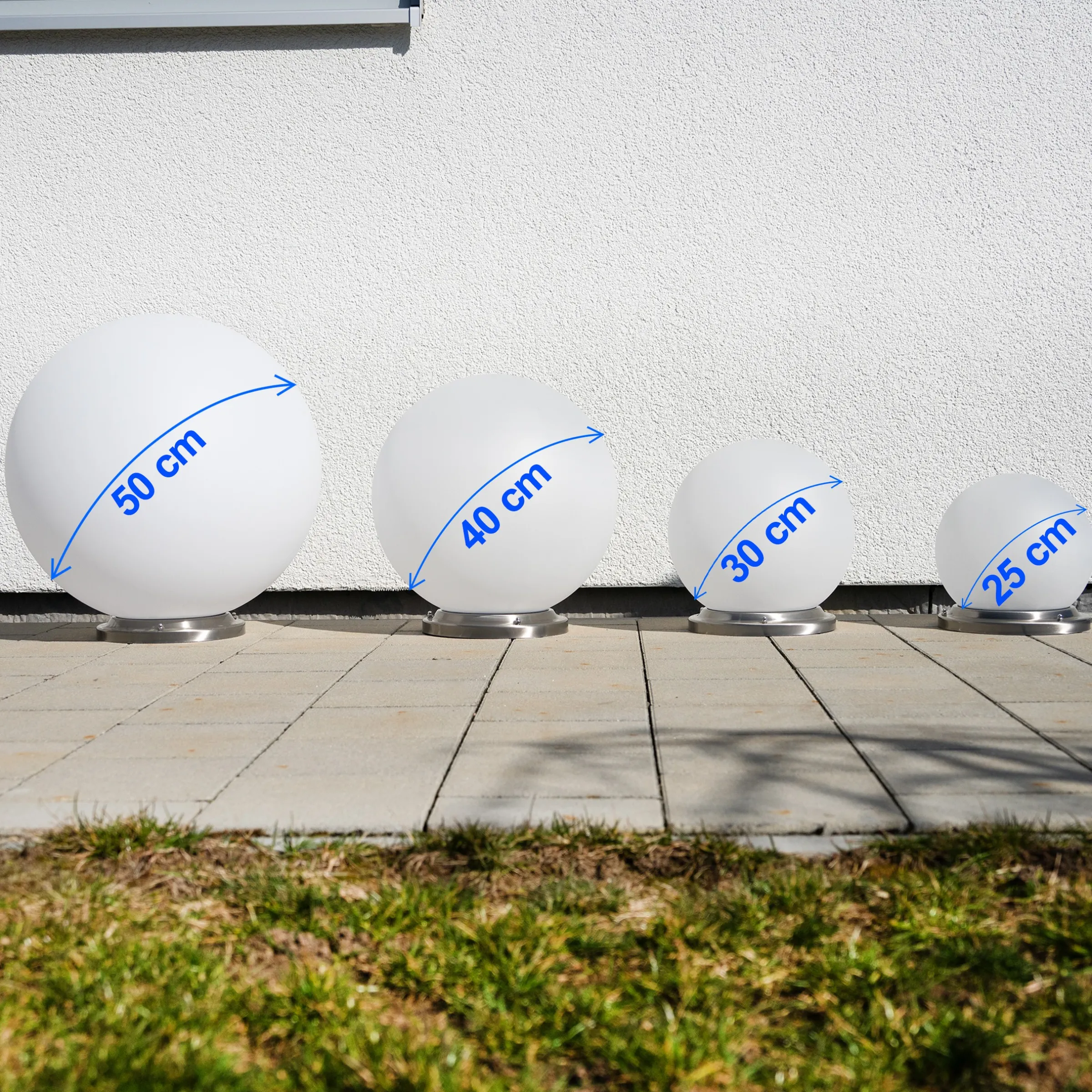Solarkugel Liana ⌀ 50 cm mit Edelstahlsockel und Fernbedienung