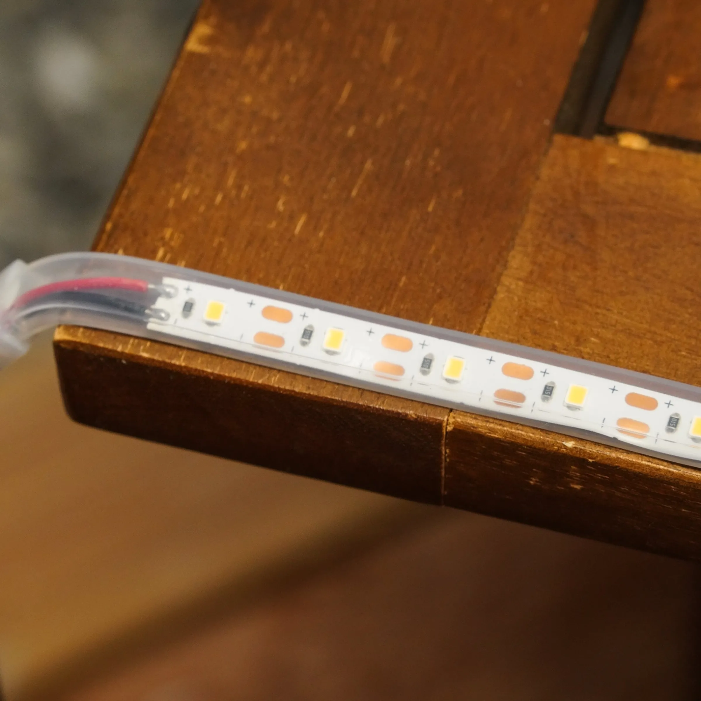 Solar LED-Lichterband mit 300 warmweißen LEDs