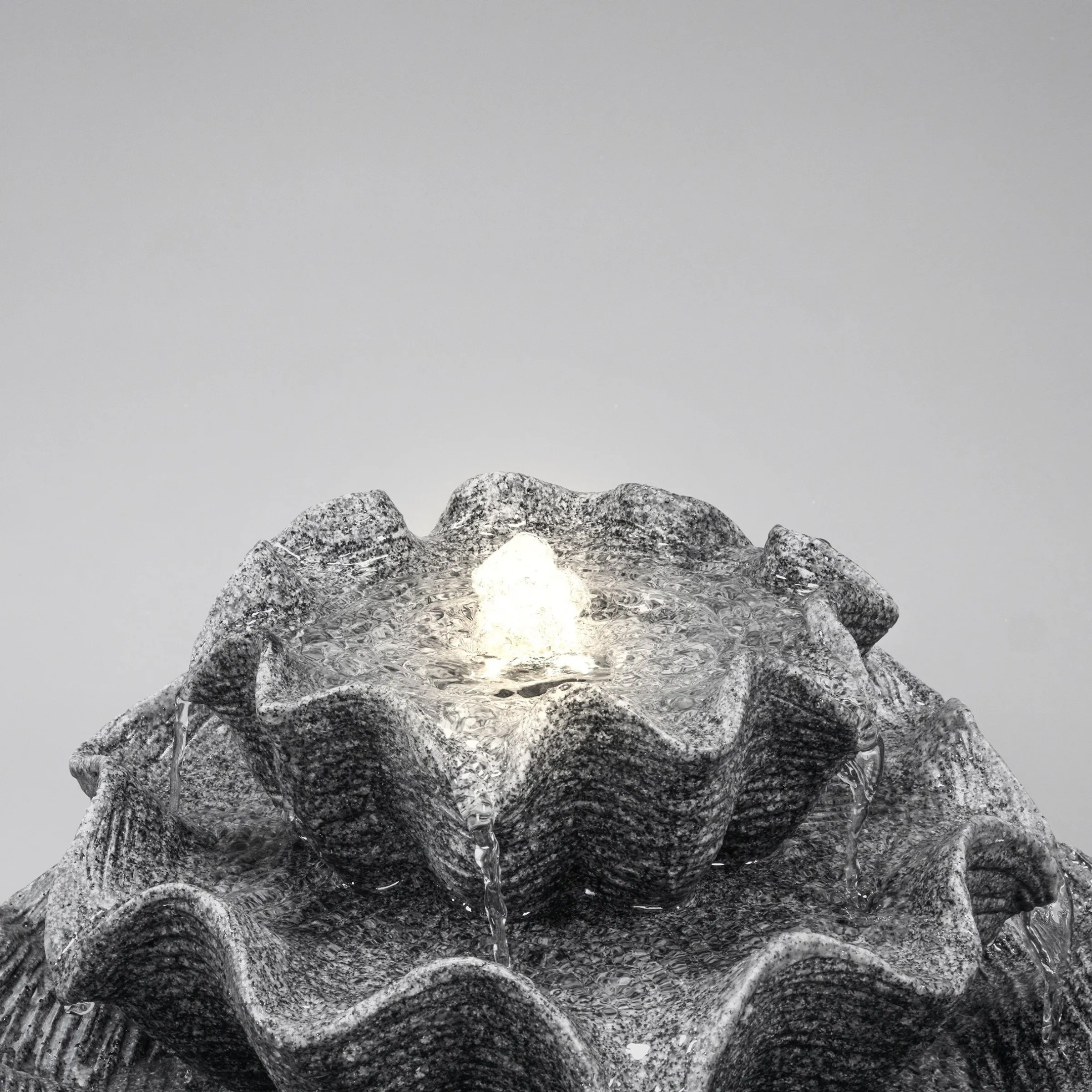 Solar Muschelbrunnen mit LED-Beleuchtung