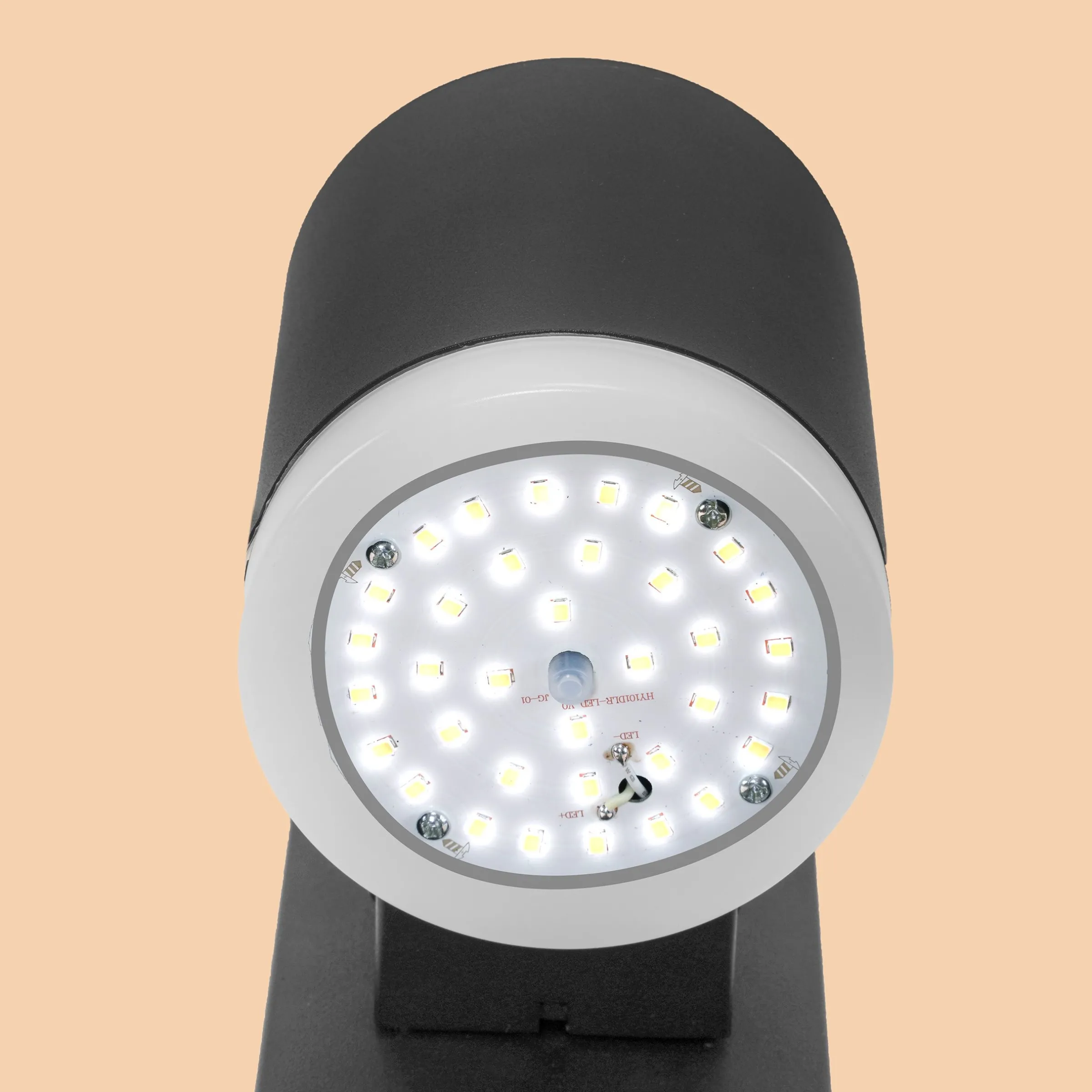 Solar Standleuchte Aura 70 mit einem Leuchtkopf