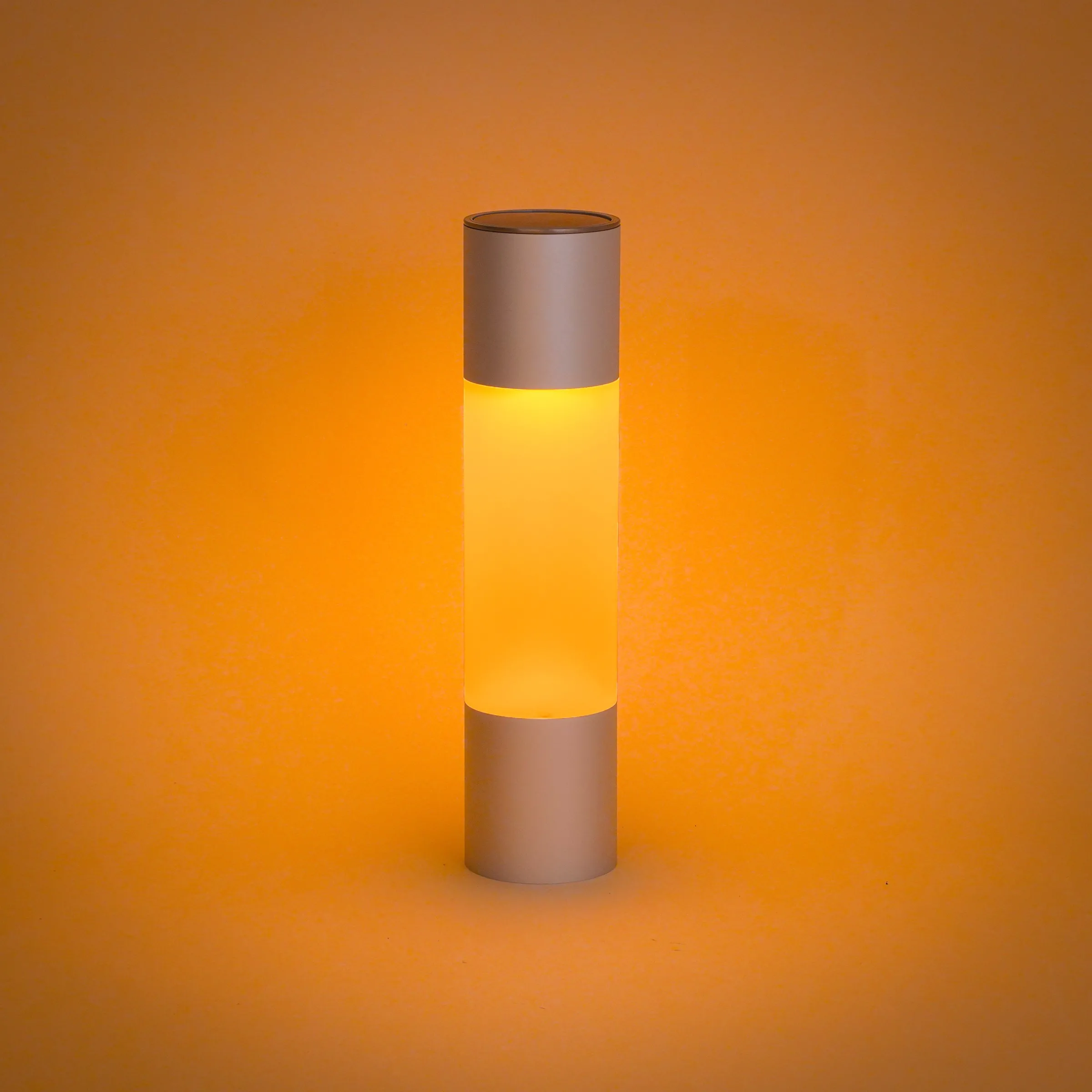 Solar Standleuchte Pole Light 30 bernsteinfarben