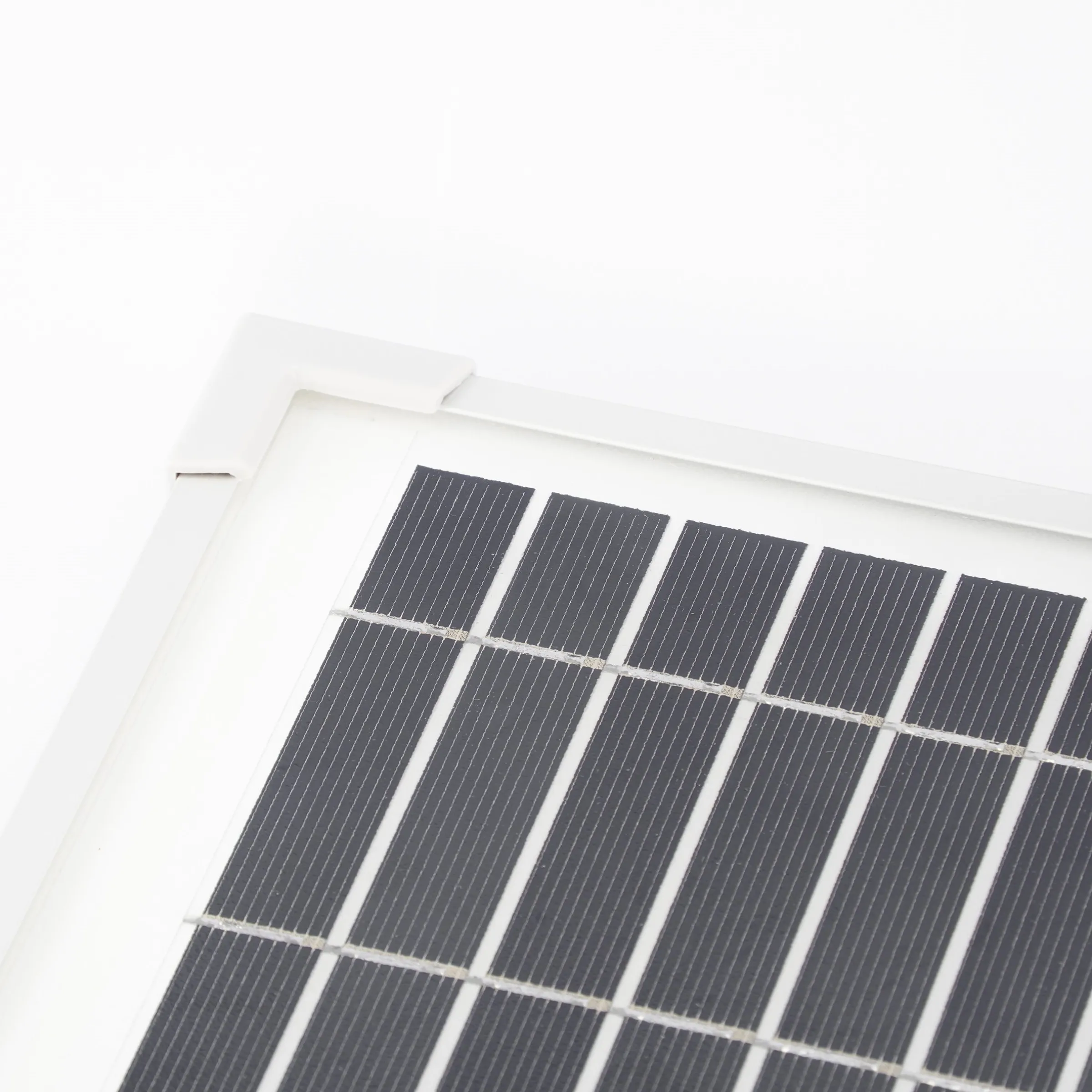 Solar Teichbelüfterset 25/600 5 Ausgänge mit 6 Ah LiFePO4 Akkuspeicher