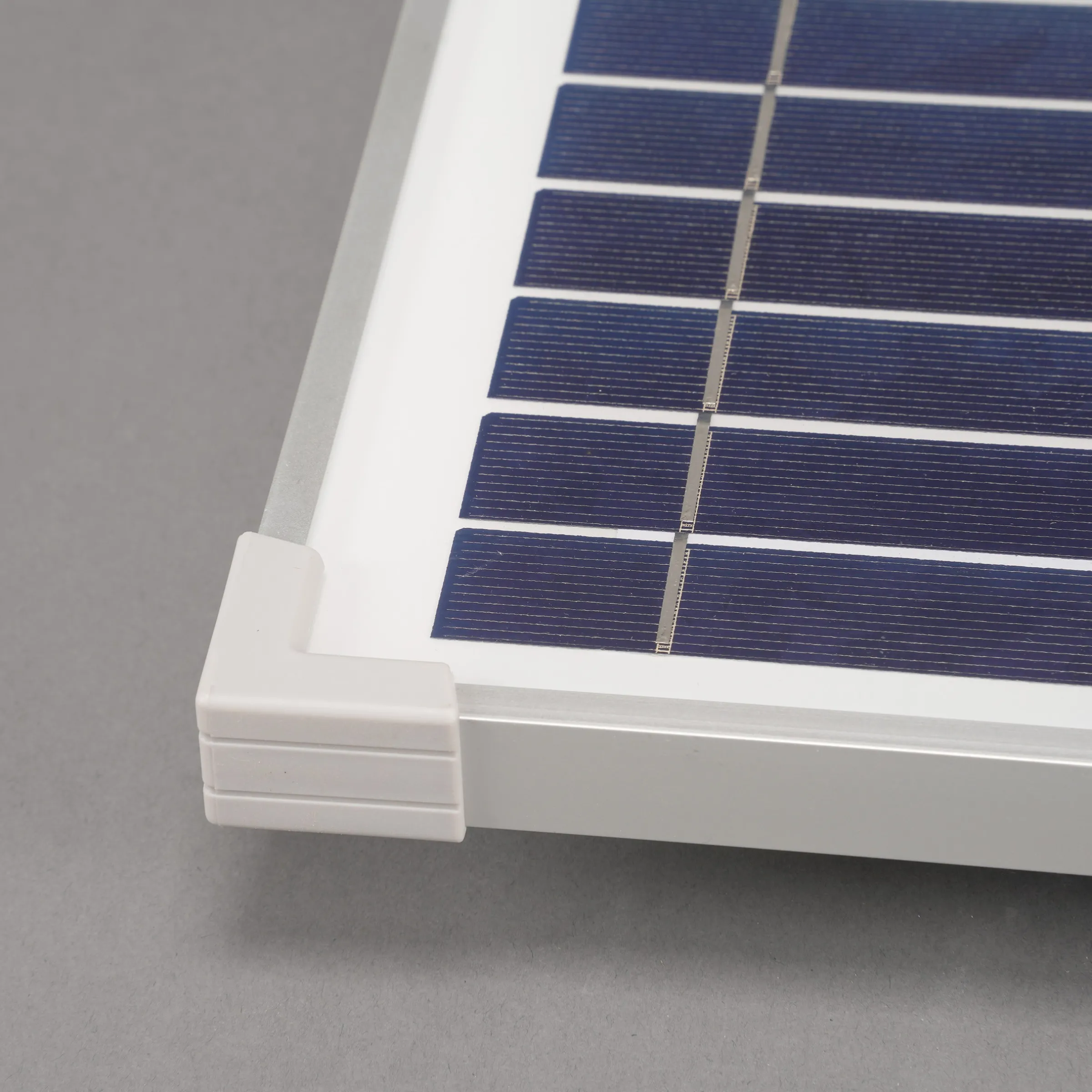 Solar Wasserspeierset stehender Elefant Temba