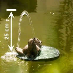 Solar Wasserspeier-Set treibender Frosch auf Seerosenblatt
